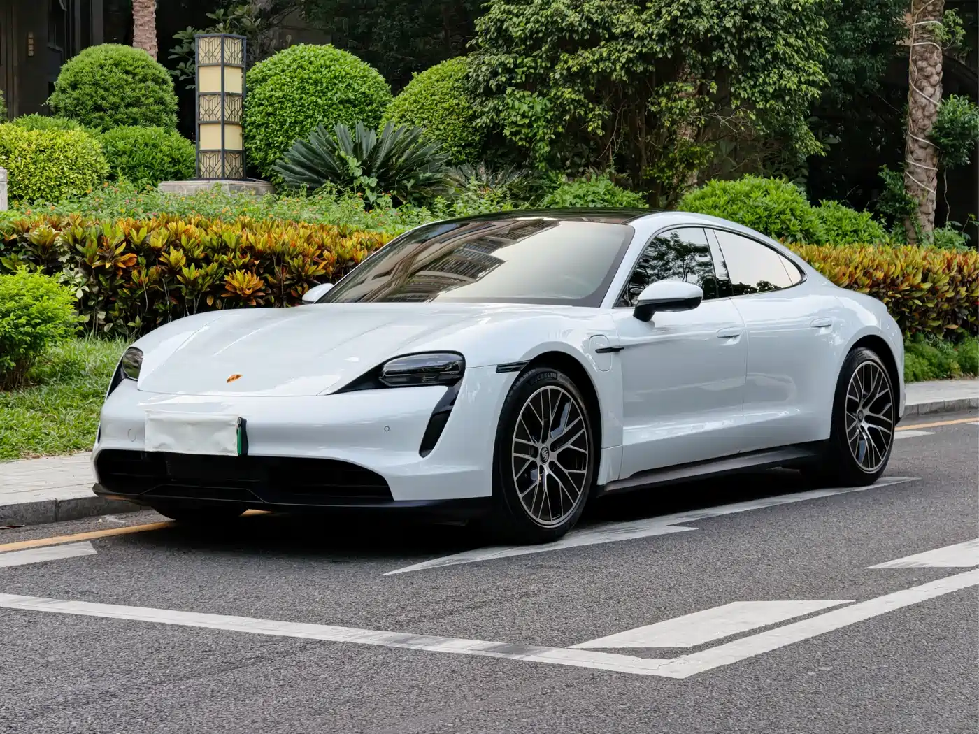 Porsche Taycan 2022 — пригон из Китая