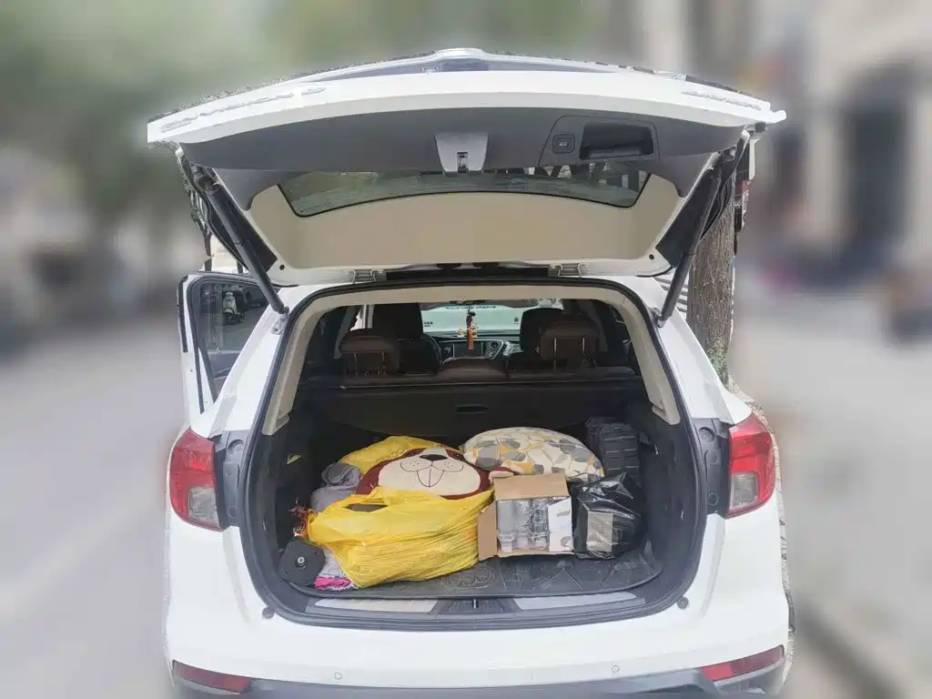 Photo 5 - Buick Envision Plus