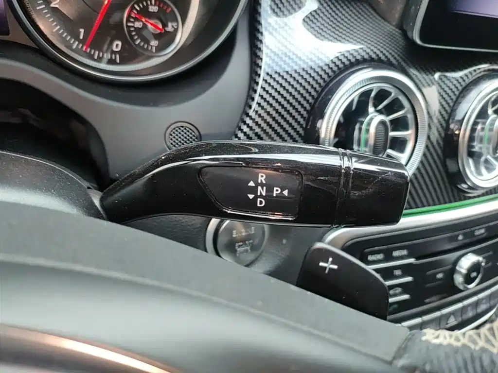 Mercedes-Benz CLA (Import) 2017 Facelift CLA 200 Style фото 14