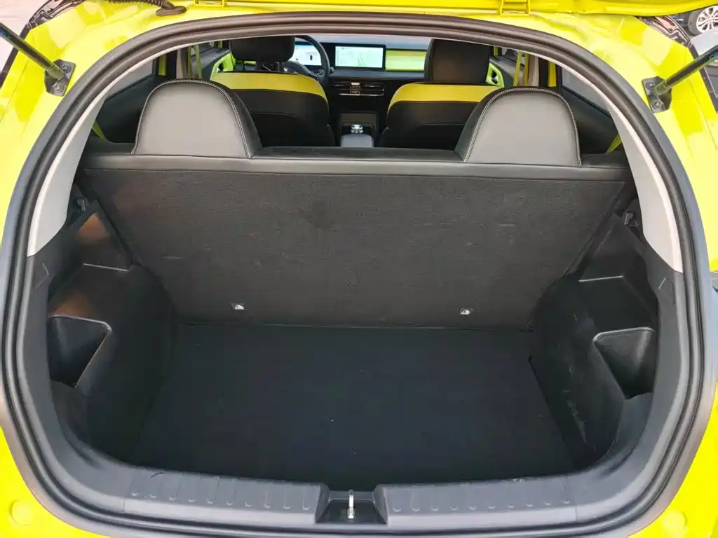 Photo 15 - Geely Geometry E Firefly