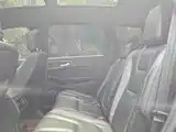 Фото 9 - Ford Edge