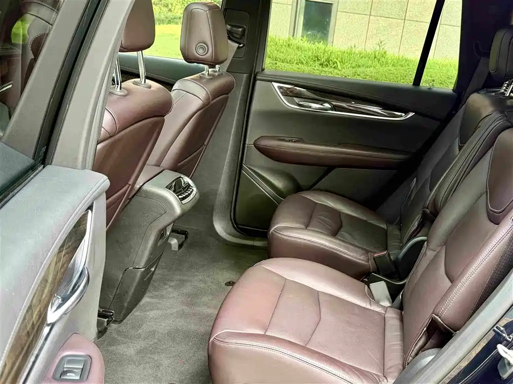 Cadillac XT6 2020 2020 28T 6-Seater Luxury Model