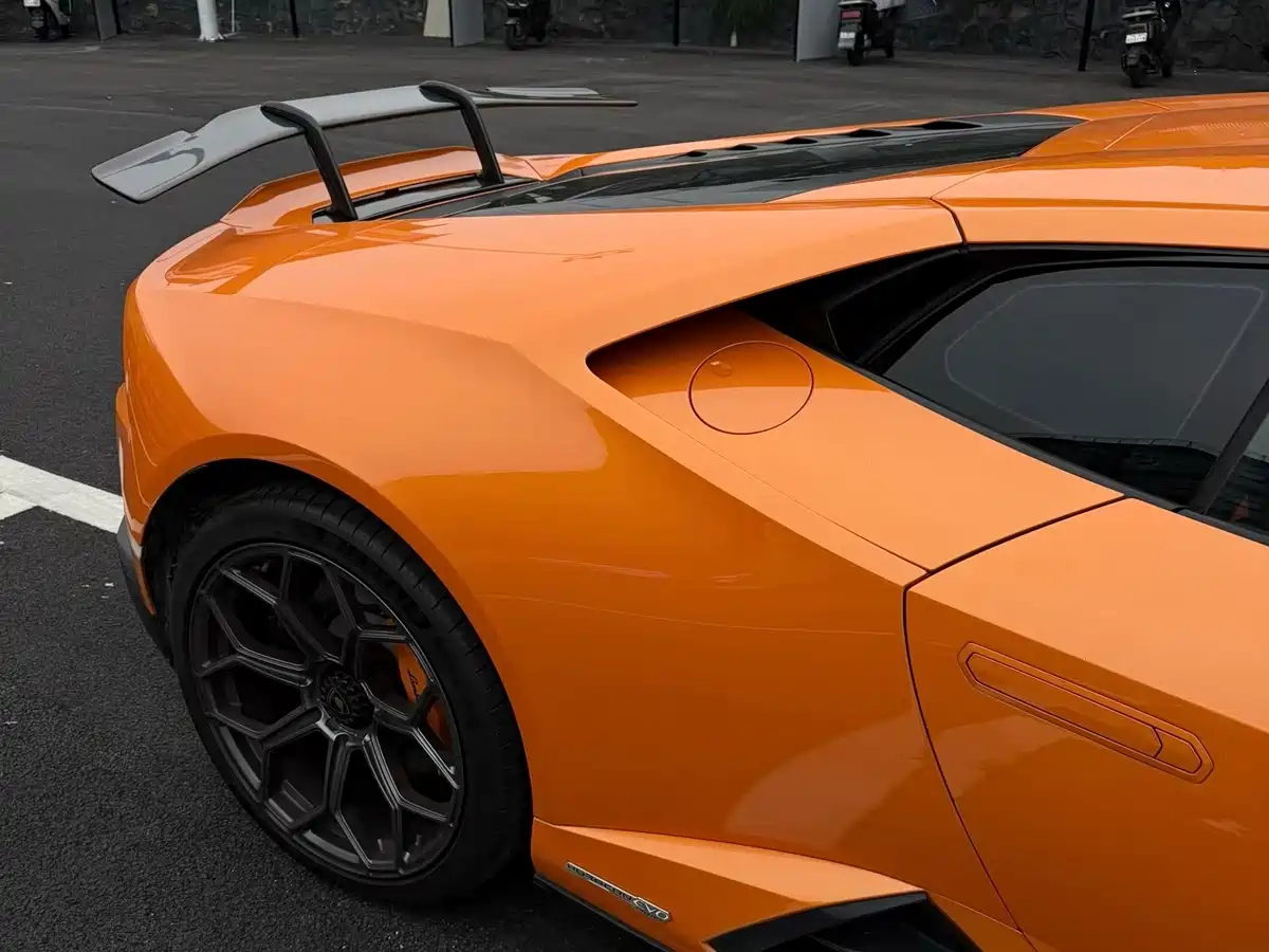 Lamborghini Huracán 2020 Huracán EVO RWD фото 6