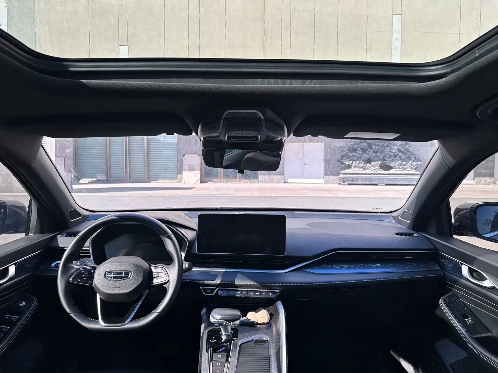Фото 6 - Geely Preface