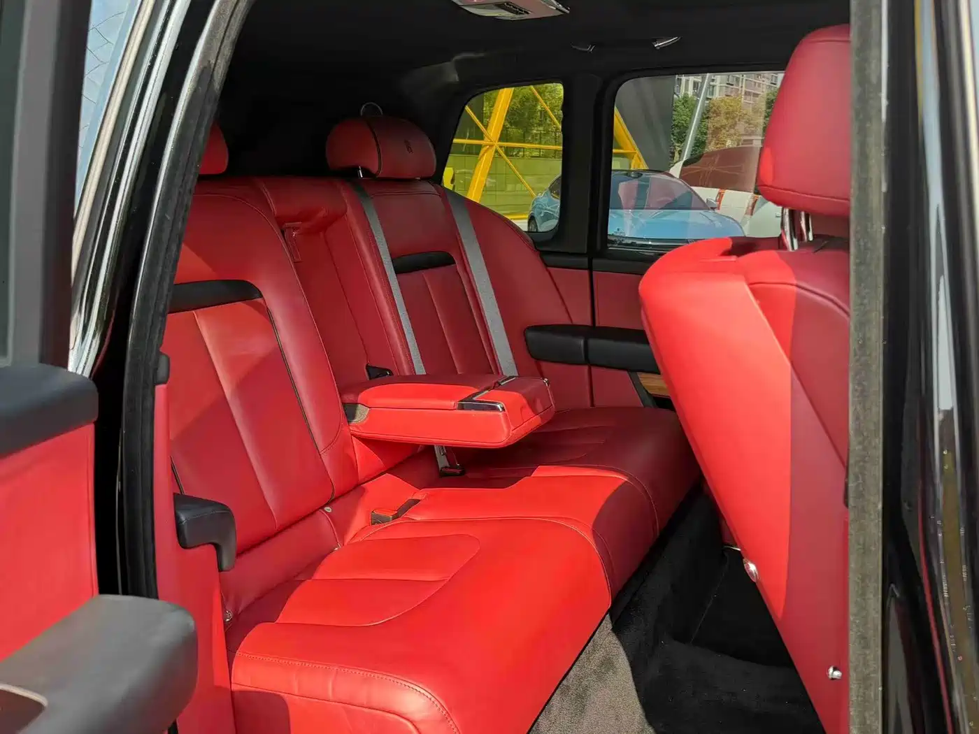 Rolls-Royce Cullinan 2019 2018 5-Seater Version