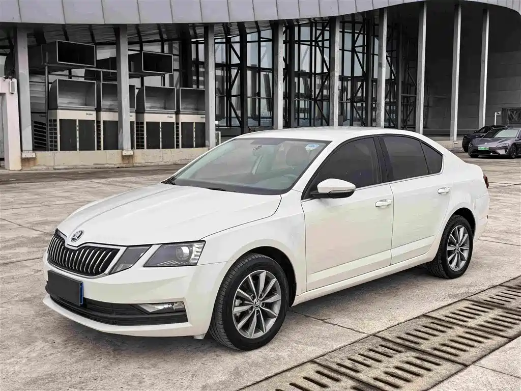 Škoda Octavia 2022 — пригон из Китая