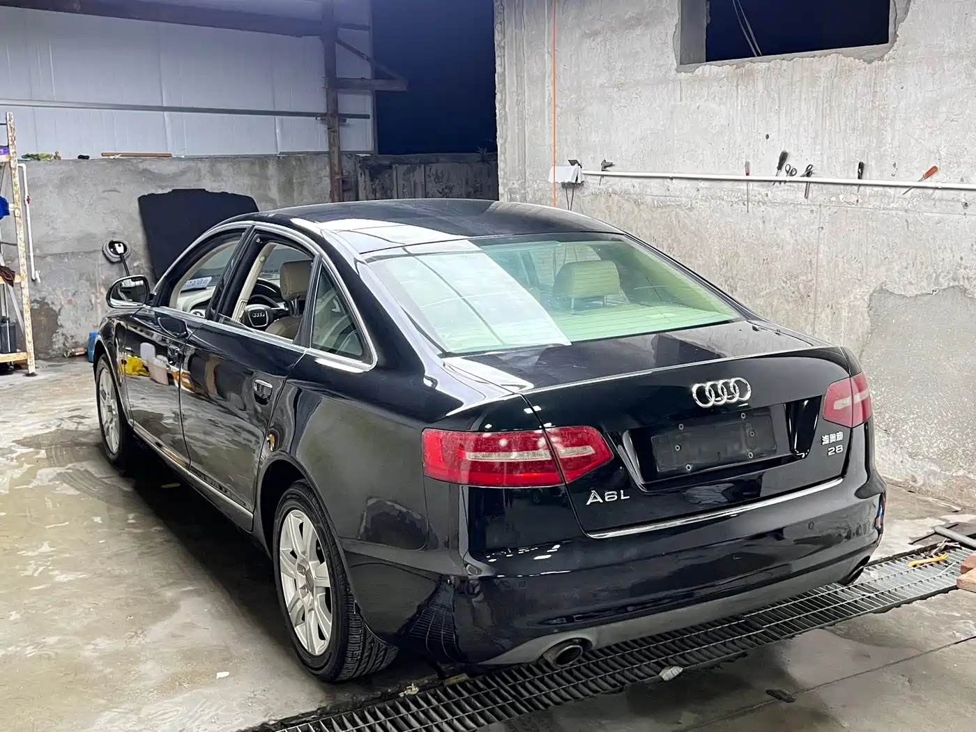 Фото 4 - Audi A6L