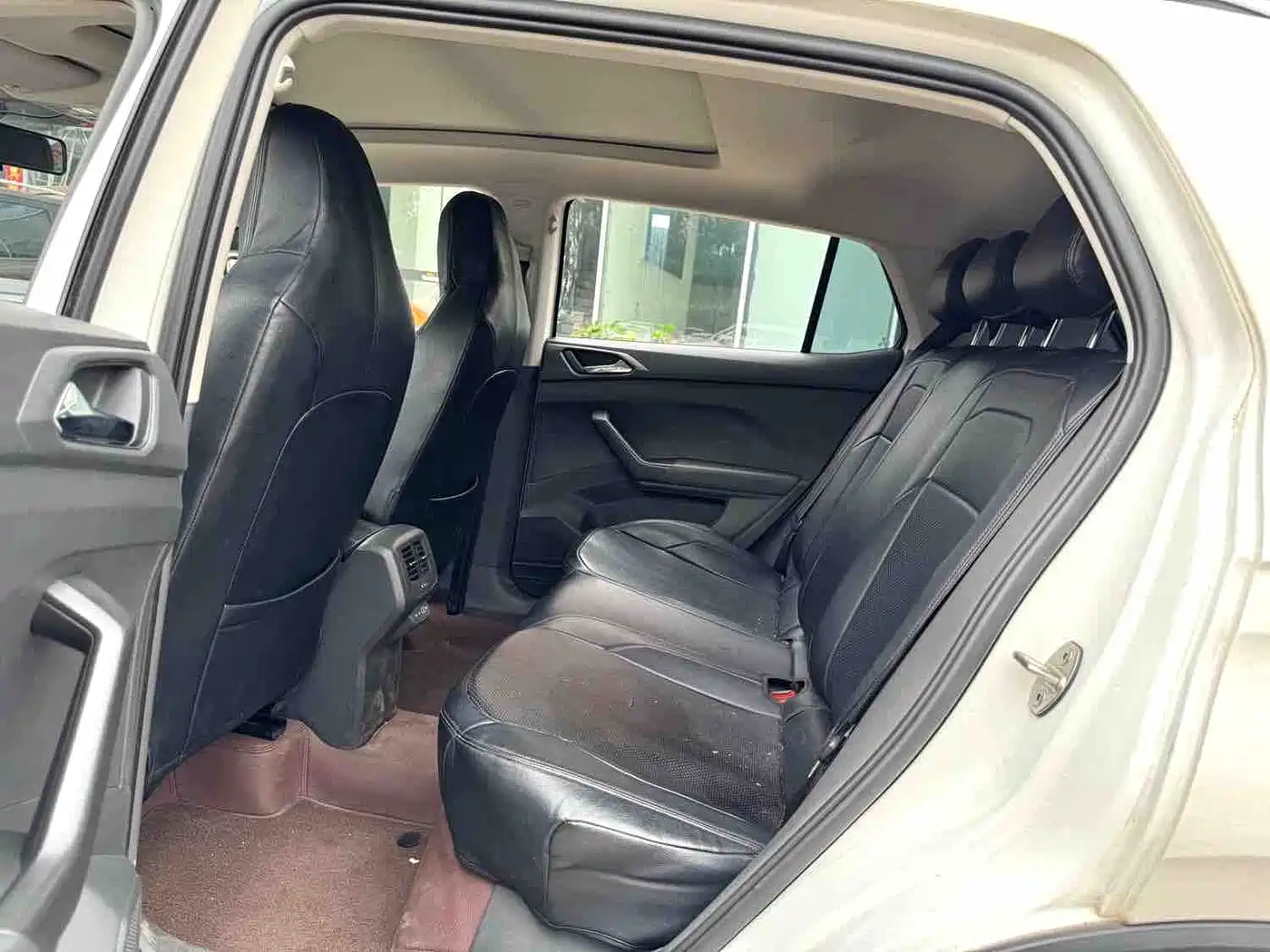VOLKSWAGEN TU KAI