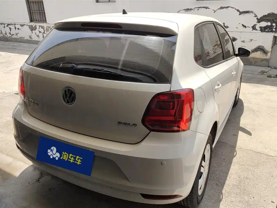 Volkswagen Polo 2016 1.4L Automatic Trend фото 3