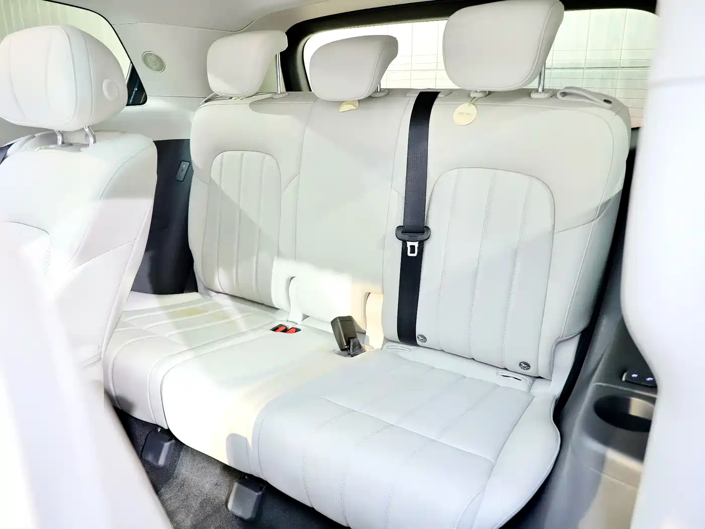 Voyah Auto Voyah Dreamer 2025 PHEV AWD Flagship Kunpeng Edition фото 13
