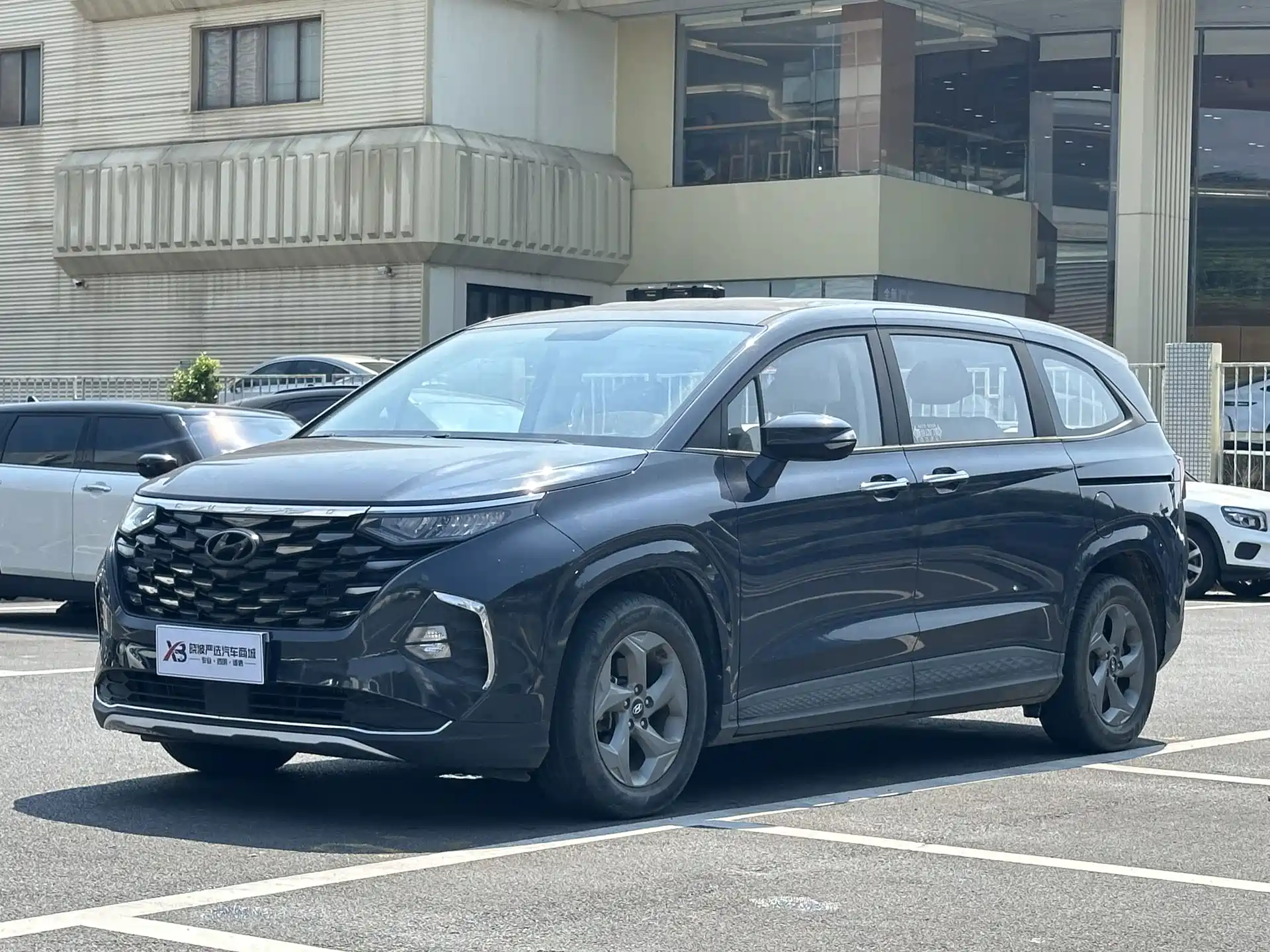 صورة 1 - Hyundai Custo