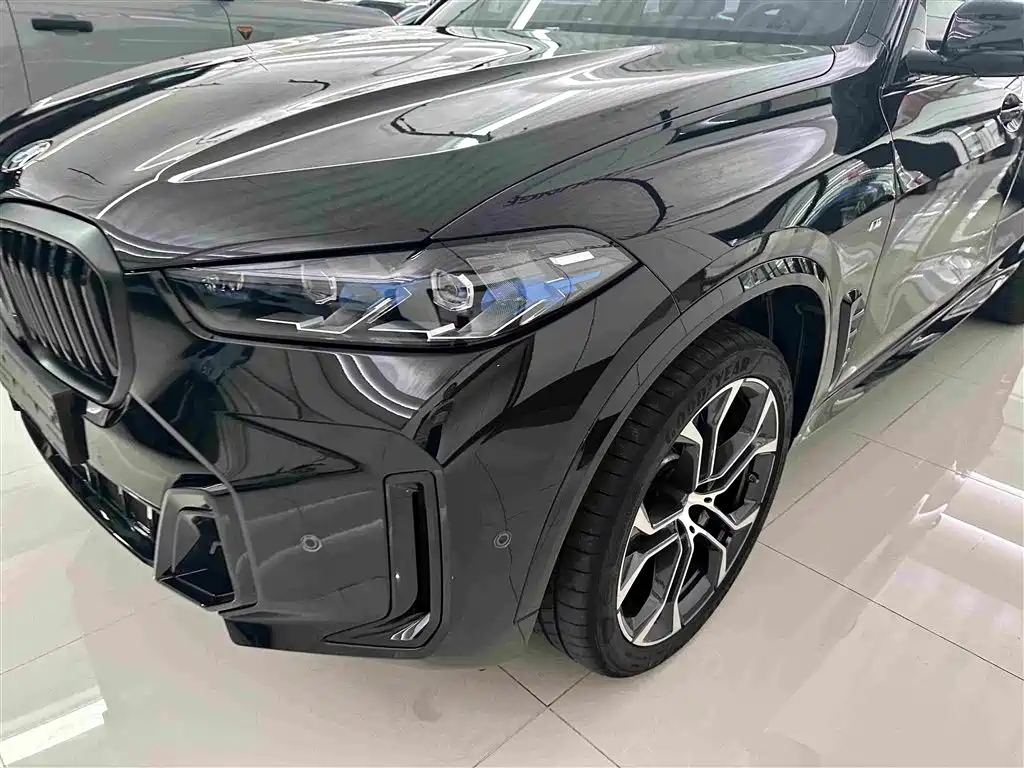 2026 BMW X5