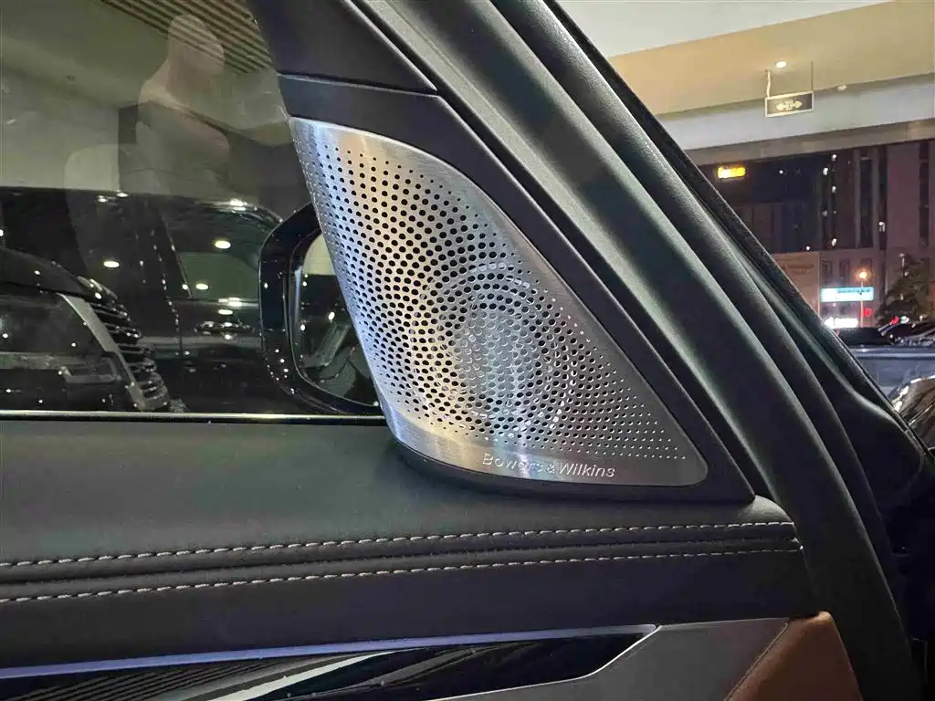 BMW 7 Series 2018 740Li xDrive Premium Type M Sport Package фото 7