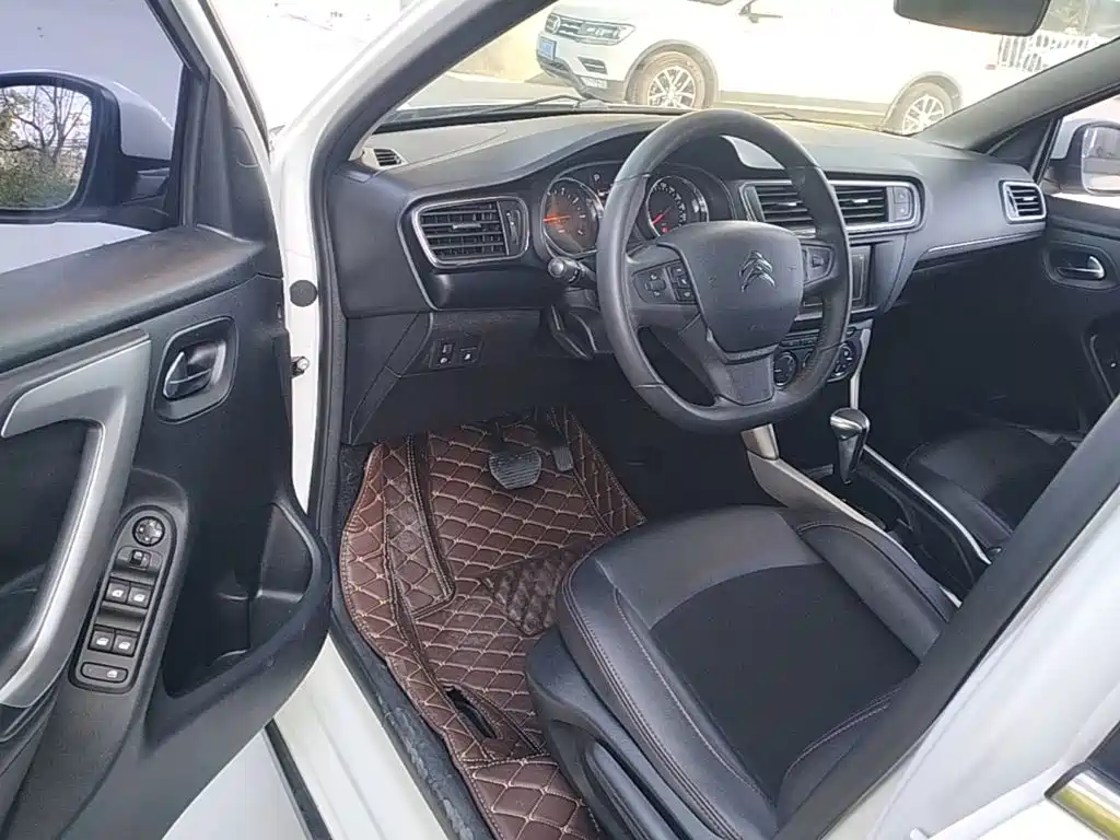 Citroën C3-XR 2016 2015 1.6L Automatic Pioneer