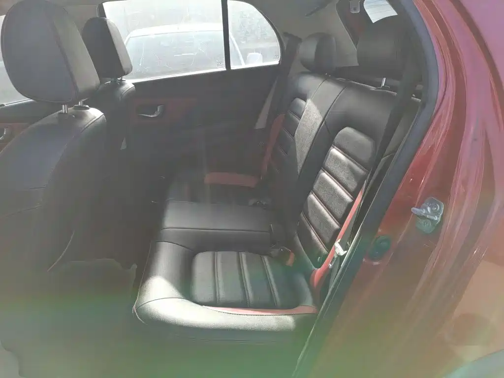Haval H1 2015 2015 1.5L AMT Urban