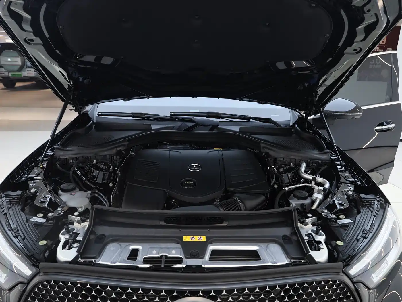 Mercedes-Benz GLC 2025 Facelift GLC 260 L 4MATIC Luxury фото 14