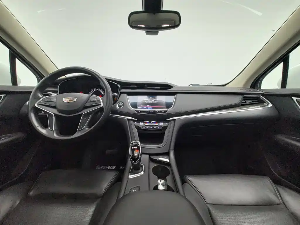 Cadillac XT5 2016 2016 28T AWD Luxury Model
