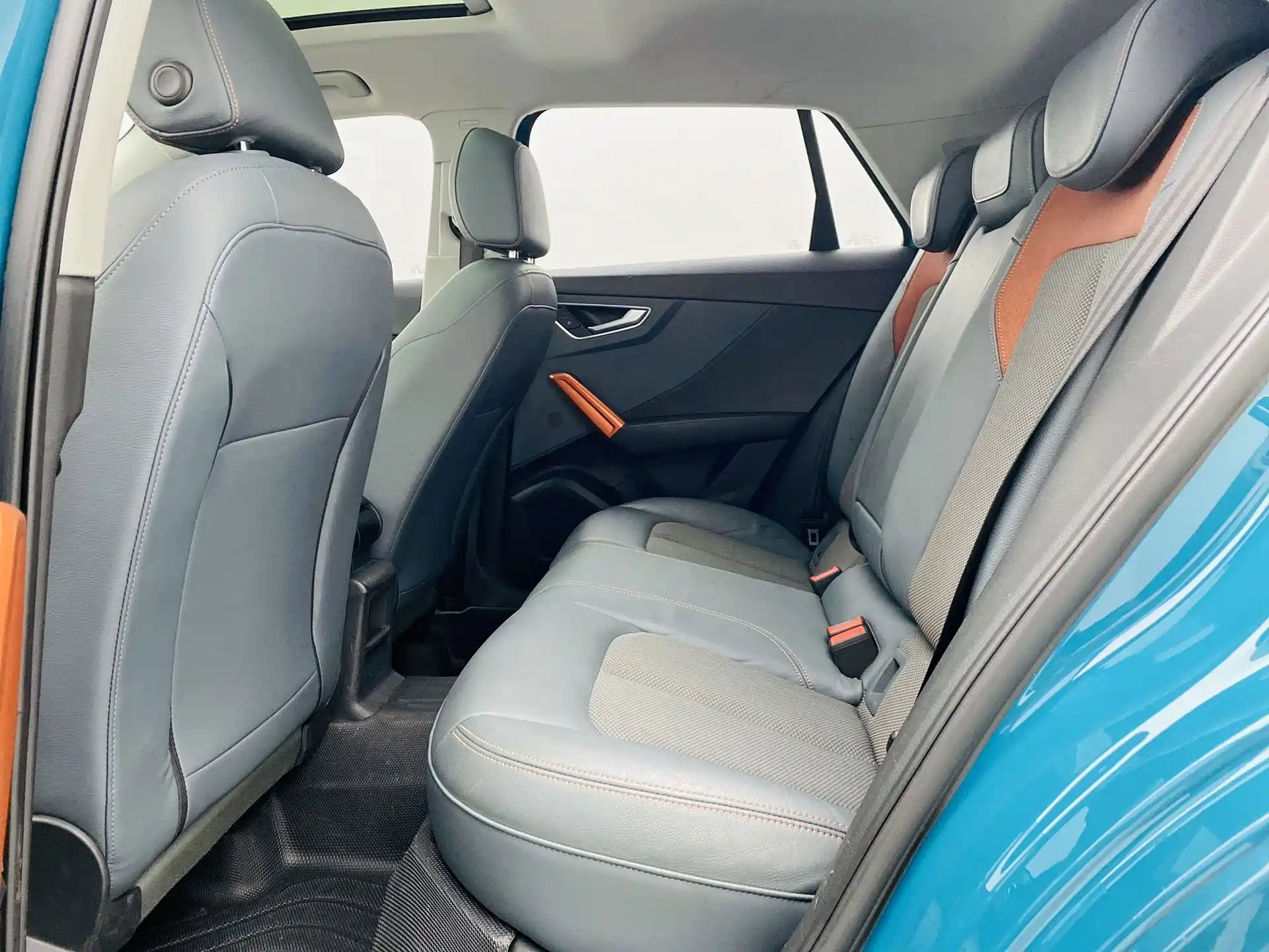 Photo 16 - Audi Q2L