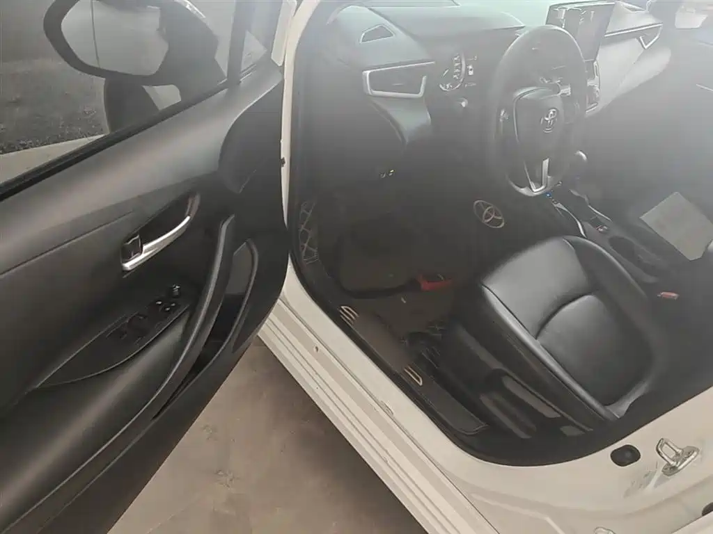 Toyota Corolla 2021 1.2T S-CVT Pioneer Edition фото 16