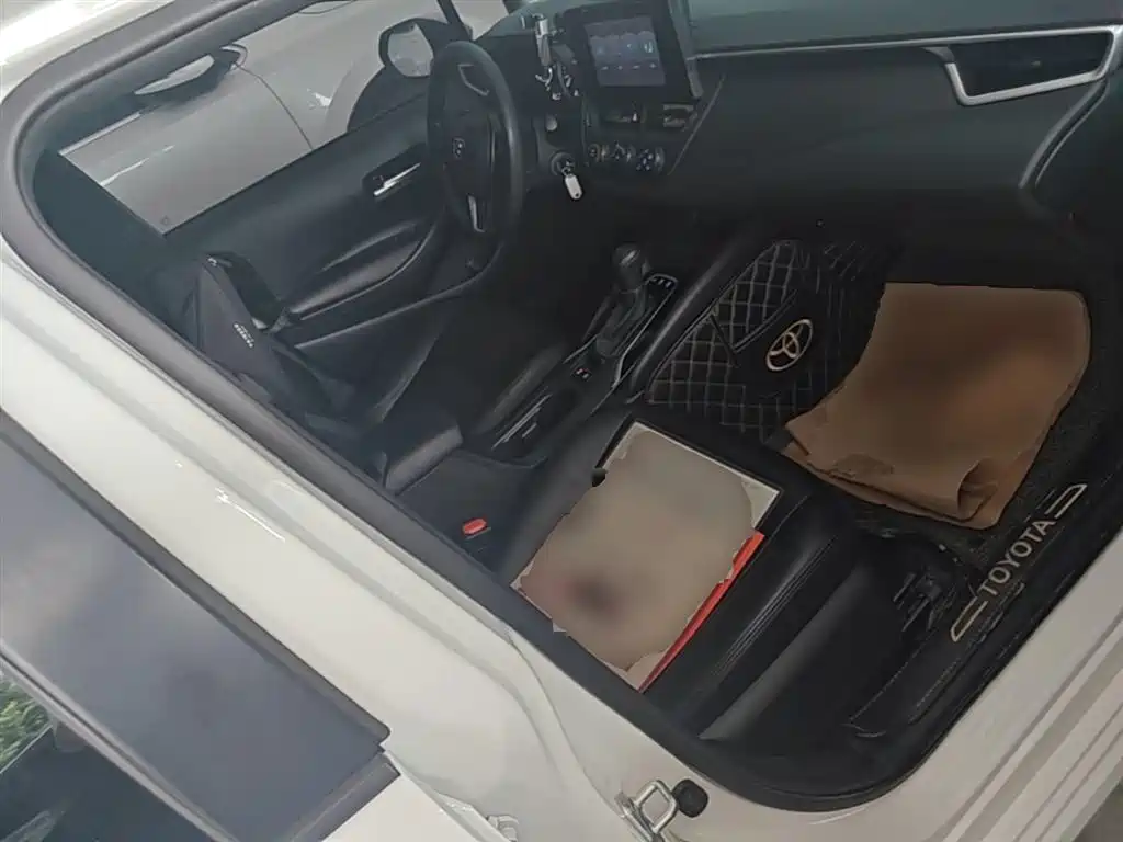 Toyota Corolla 2021 1.2T S-CVT Pioneer Edition фото 25