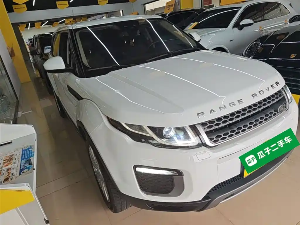 Land Rover Range Rover Evoque 2017 2.0T SE Smart Shine Edition фото 4