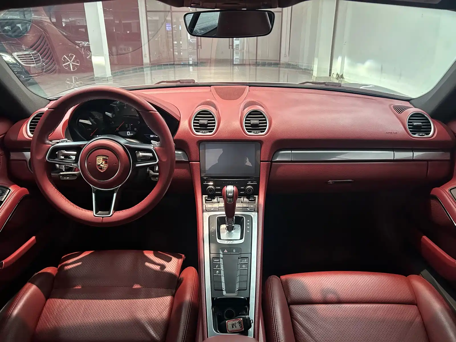 صورة 5 - Porsche 718