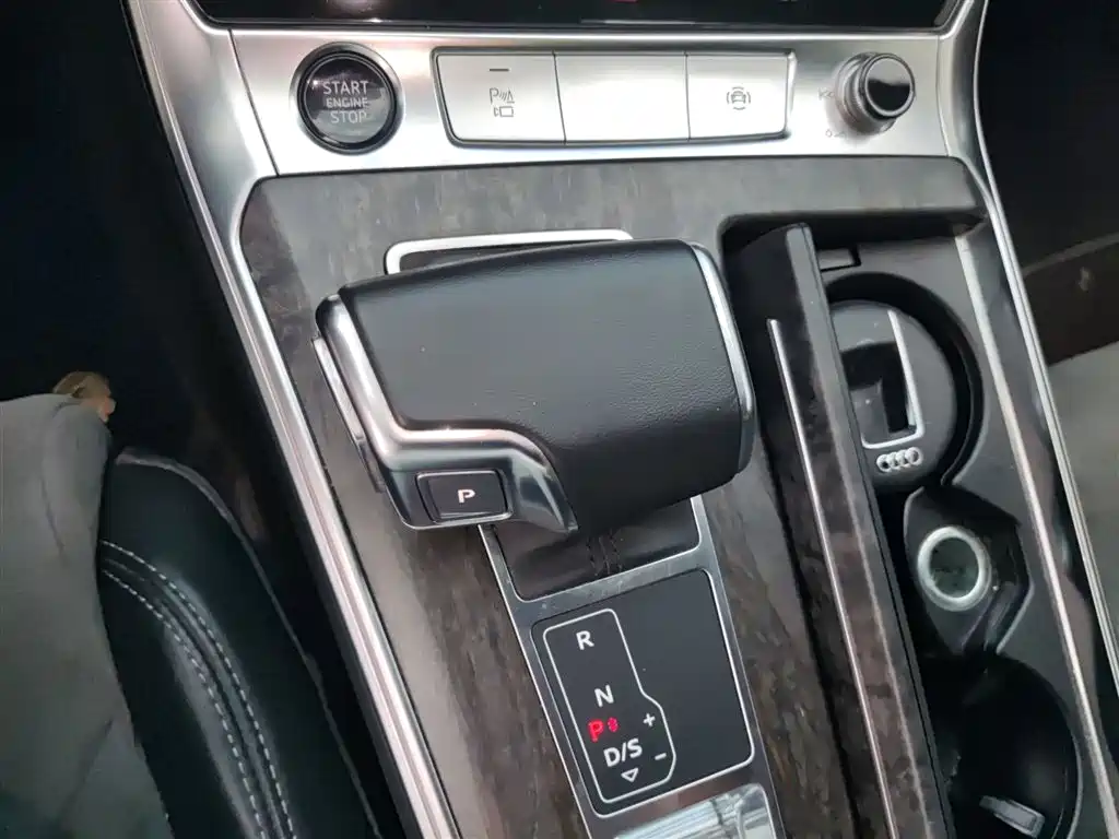 Audi A6L 2023 45 TFSI quattro Premium Dynamic фото 10