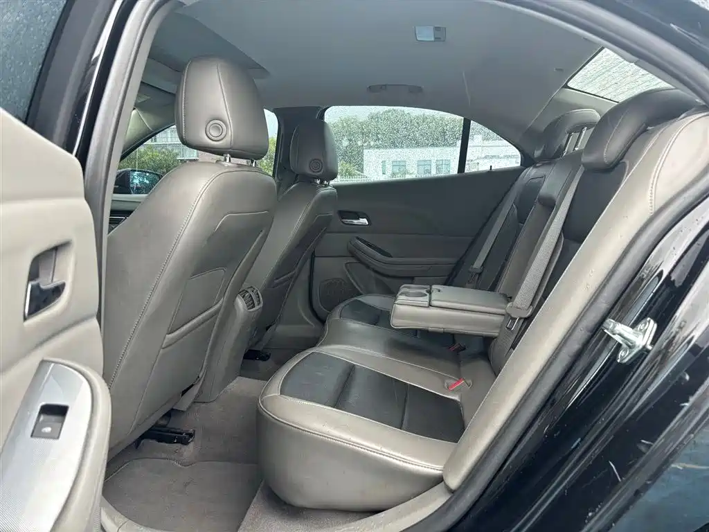 Chevrolet Malibu 2014 2.0L Automatic Luxury фото 4