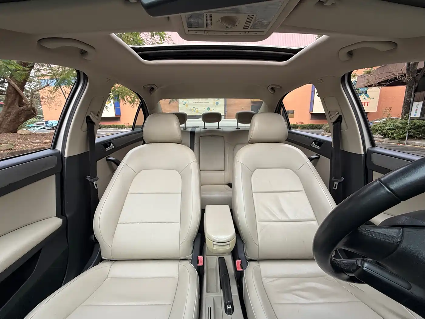 Škoda Rapid 2013 1.6L Automatic Preferred фото 9