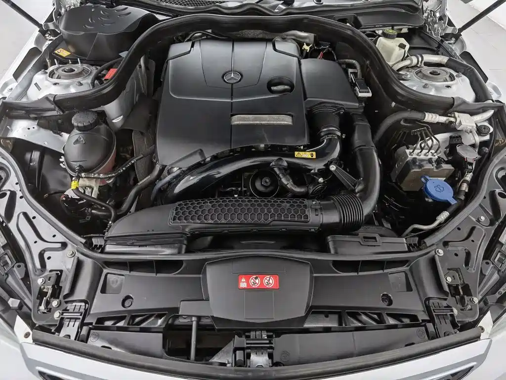 Photo 6 - Mercedes-Benz E-Class