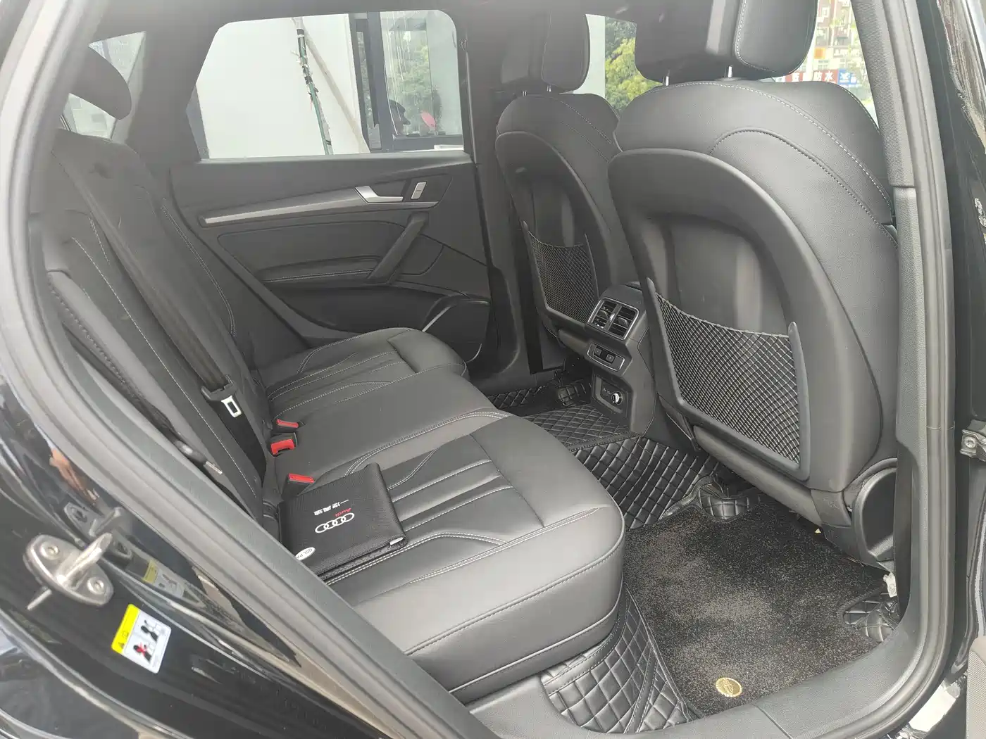 Audi Q5L 2024 Model 40 TFSI Luxury Dynamic фото 5