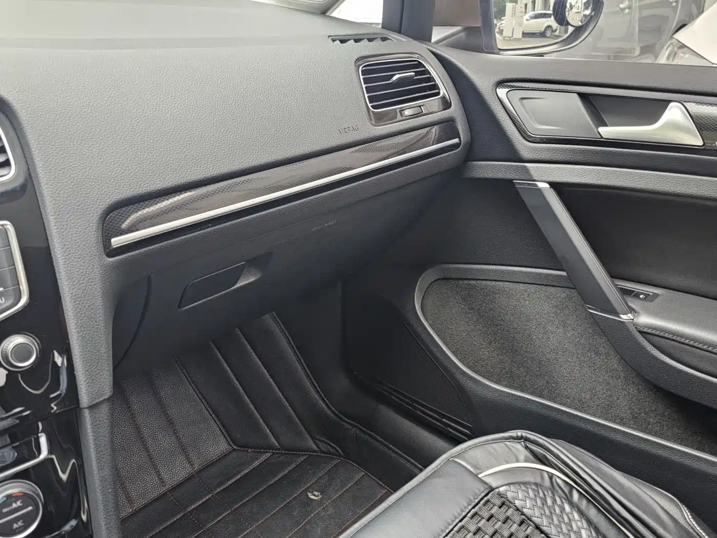 Volkswagen Golf 2016 280TSI Automatic Flagship фото 9