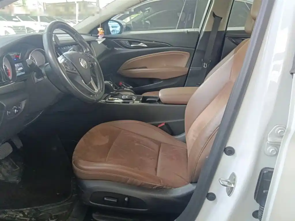 Buick Regal 2019 20T Elite China VI фото 15