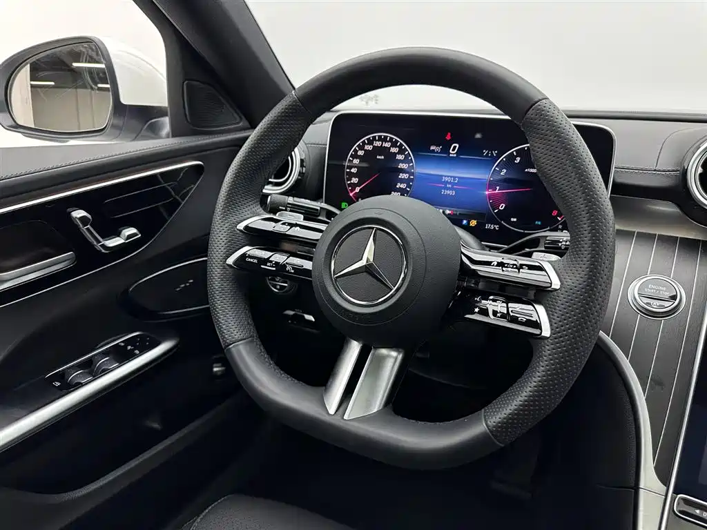Mercedes-Benz C-Class 2024 C 260 L Sport фото 9