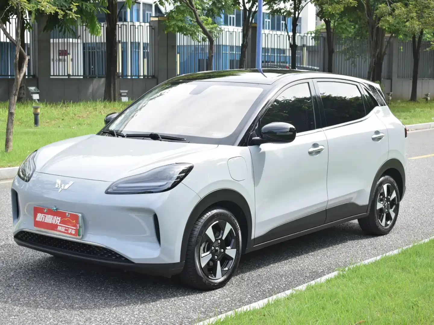 Photo 1 - Wuling Motors Wuling Binguo PLUS