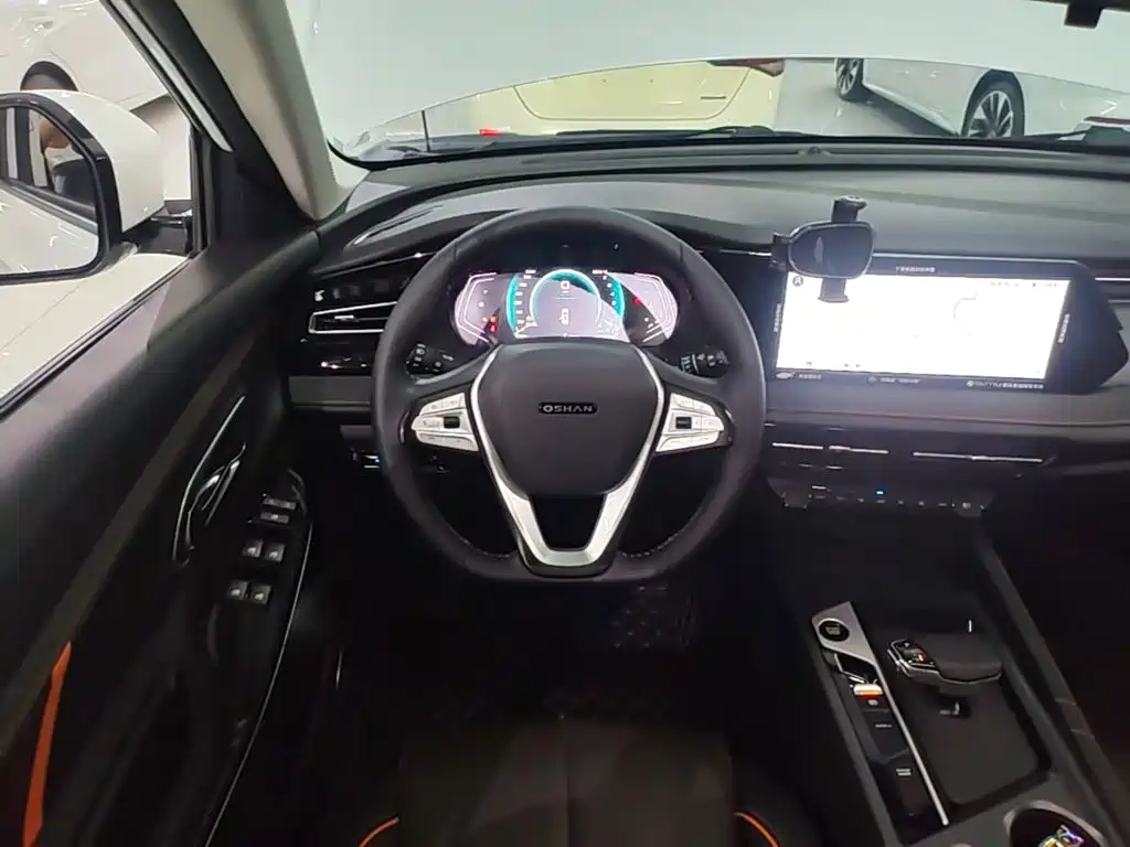 Changan Oshan X7 PLUS 2022 2022 Model Year 1.5T Blue Whale Edition Auto Premium 7-Seater