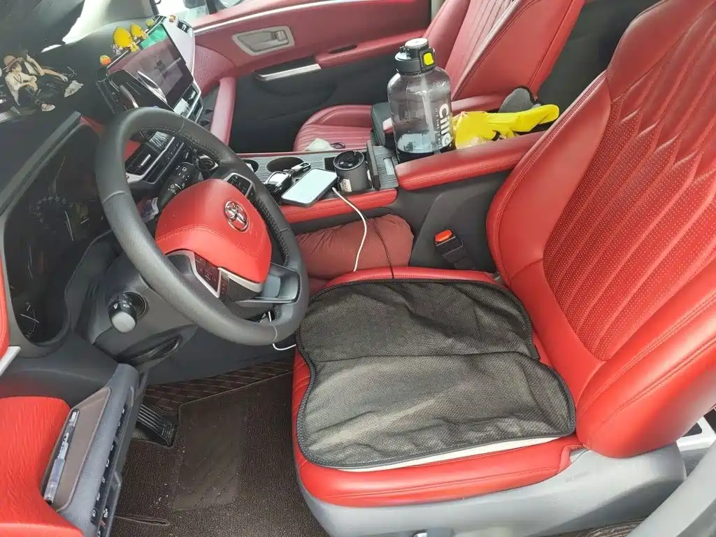 Toyota Sienna, миниатюра 8