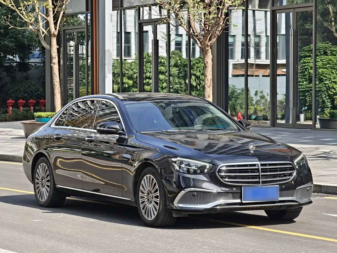 Mercedes-Benz E-Class 2021 E 300 L Fashion фото 2