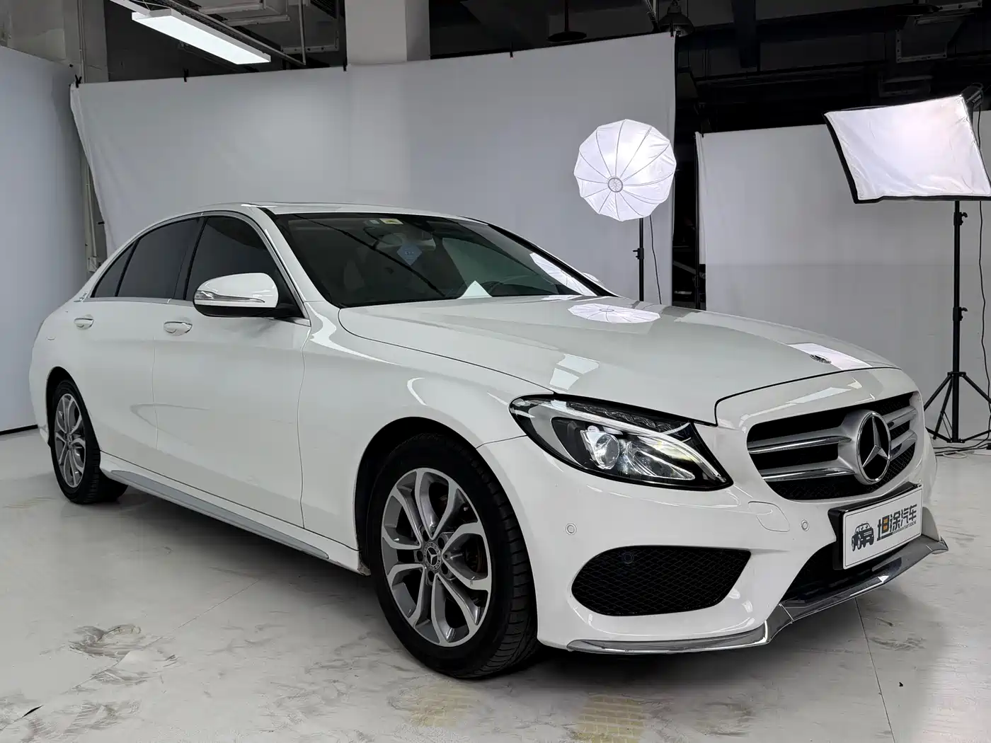 Mercedes-Benz C-Class 2017 Facelift C 180 L Fashion Sport Edition фото 3
