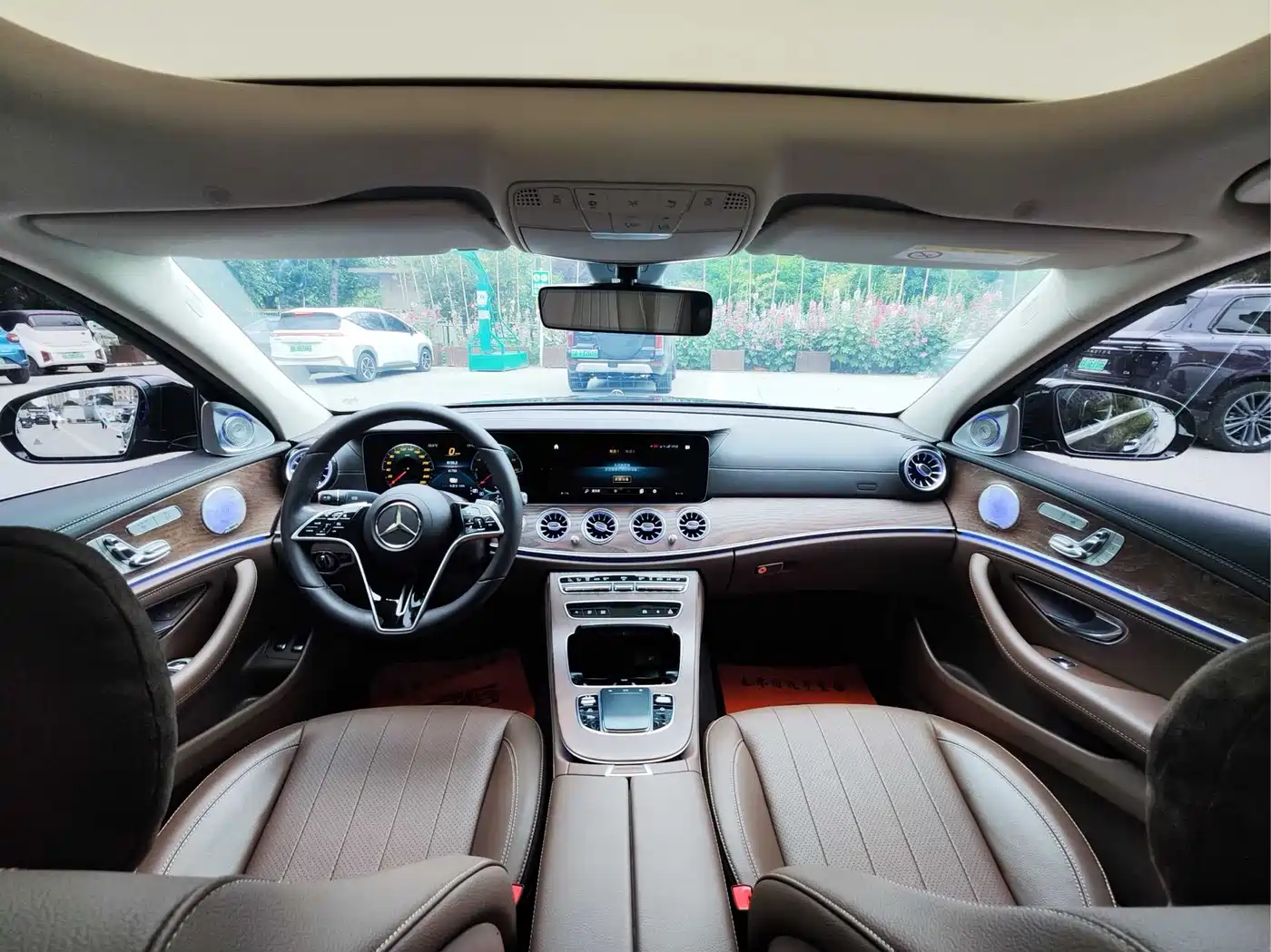 Mercedes-Benz E-Class New Energy 2022 E 350 e L Plug-in Hybrid Sports Sedan фото 13
