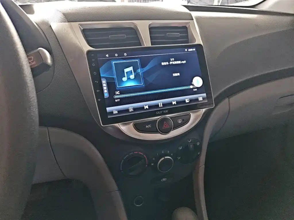 Hyundai Verna 2014 1.4L Automatic Smart GLS фото 13