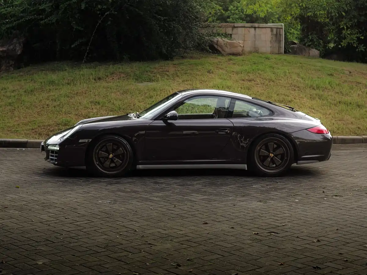 Фото 3 - Porsche 911