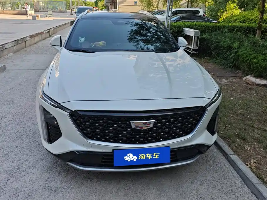 CADILLAC GT4