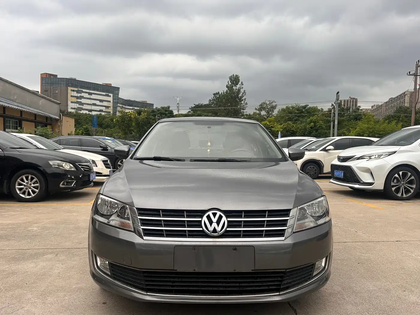 Фото 2 - Volkswagen Lavida
