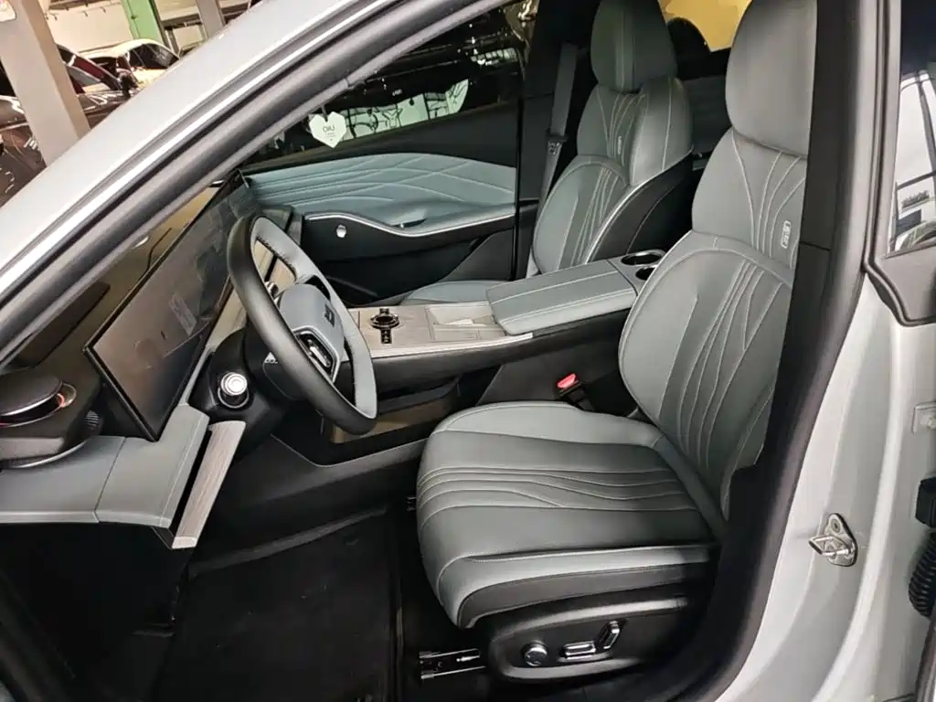 Geely Galaxy Galaxy E8 2024 2024 550km RWD MAX