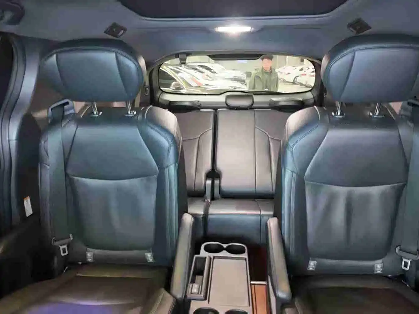 Toyota Sienna 2021 2.5L Hybrid Ultimate Edition фото 13