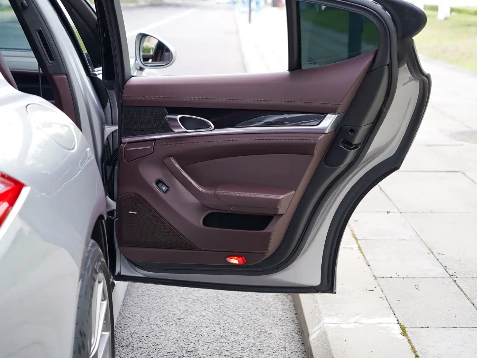 Фото 31 - Porsche Panamera