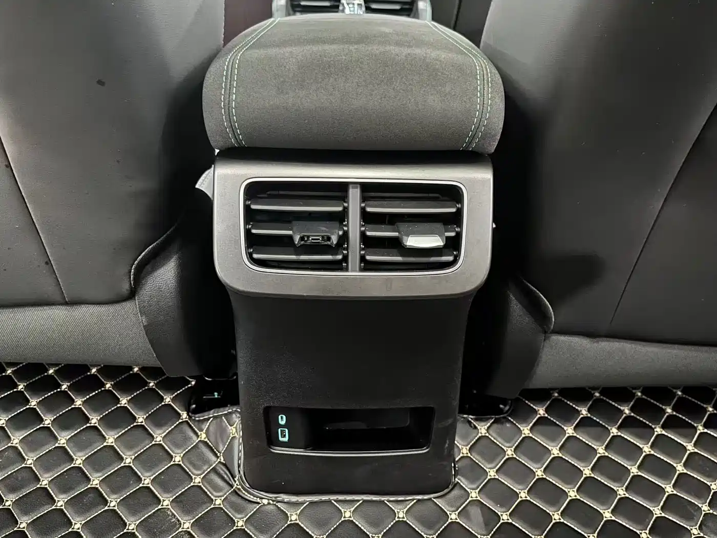 BYD Seal 06 New Energy 2025 DM-i Smart Drive Edition 120KM Luxury фото 27