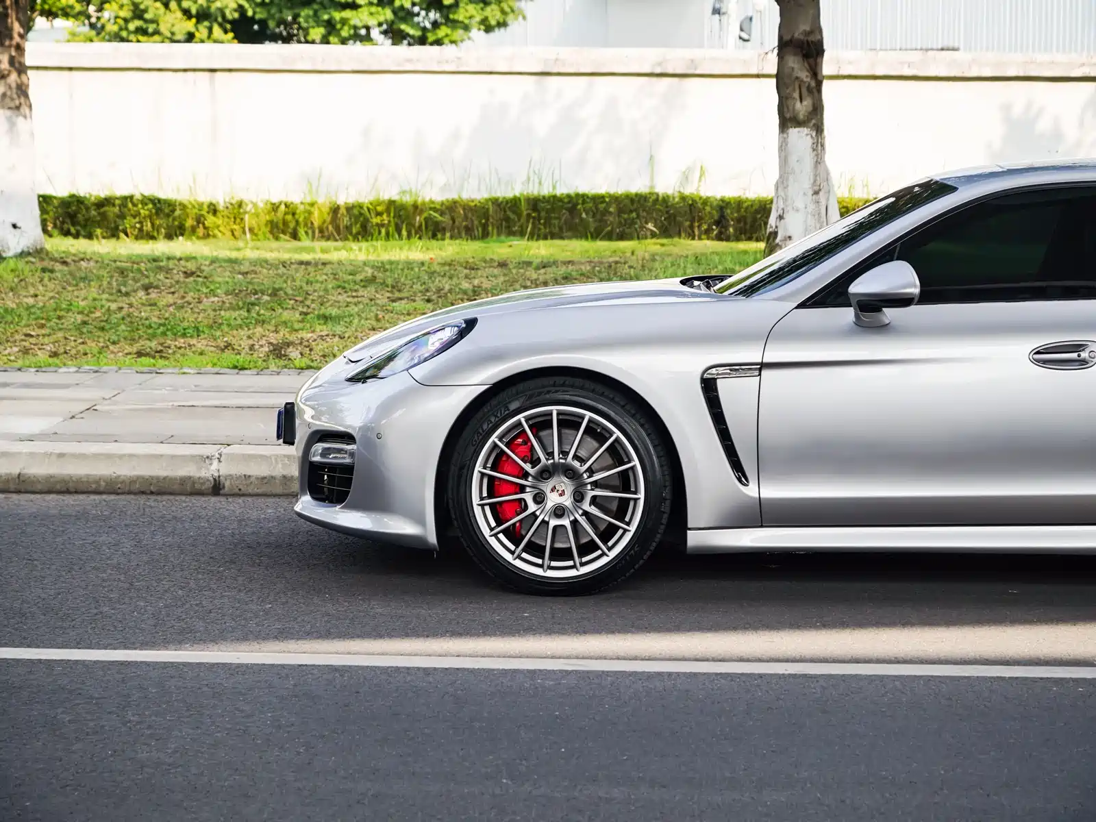 Фото 19 - Porsche Panamera