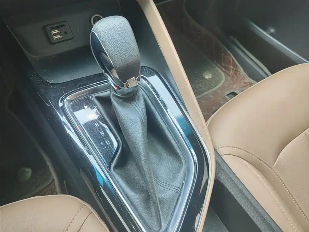 Buick GL6 2021 323T Mild Hybrid Connected Premium Trim фото 14